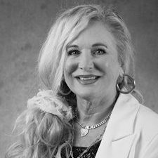 Connie Arneson headshot